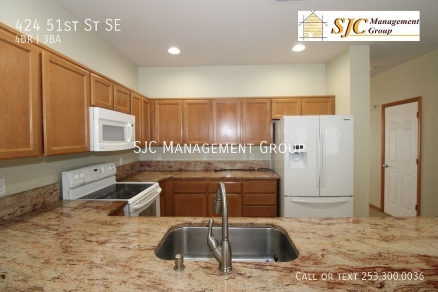 Four bedroom home for rent in Lakeland Hills property image