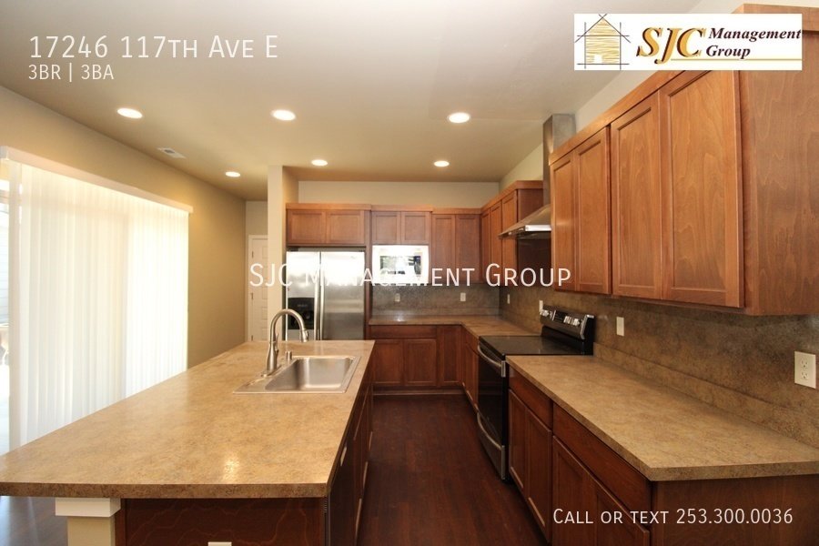 Well maintained two story home in South Hill property image