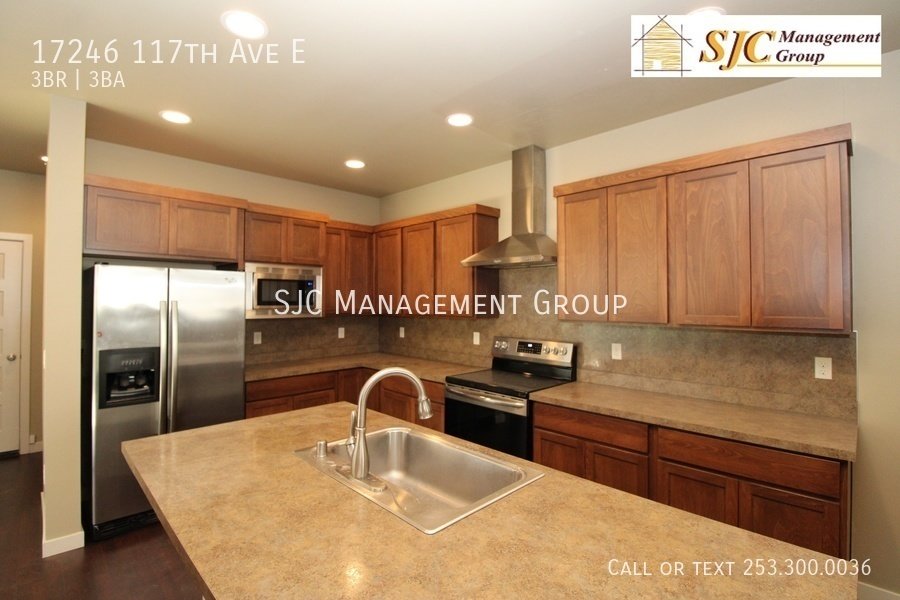 Well maintained two story home in South Hill property image