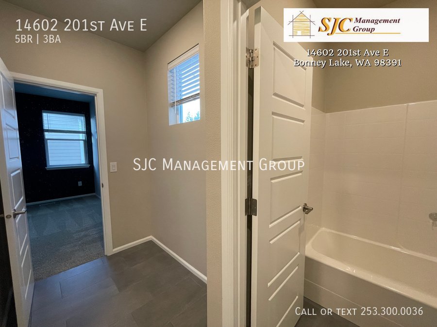 Five bedroom home for rent in Bonney Lake property image