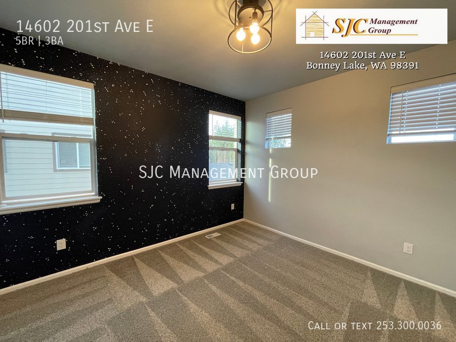 Five bedroom home for rent in Bonney Lake property image