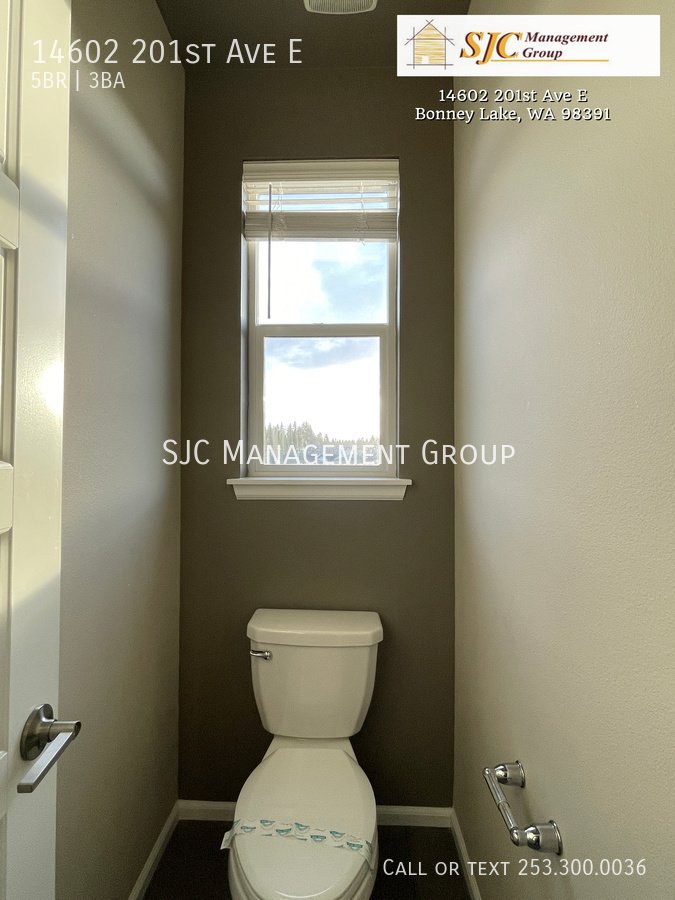 Five bedroom home for rent in Bonney Lake property image