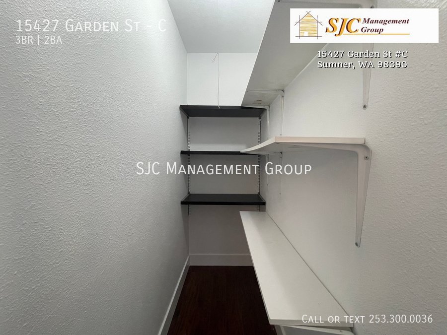 Three bedroom townhome for rent in Sumner property image