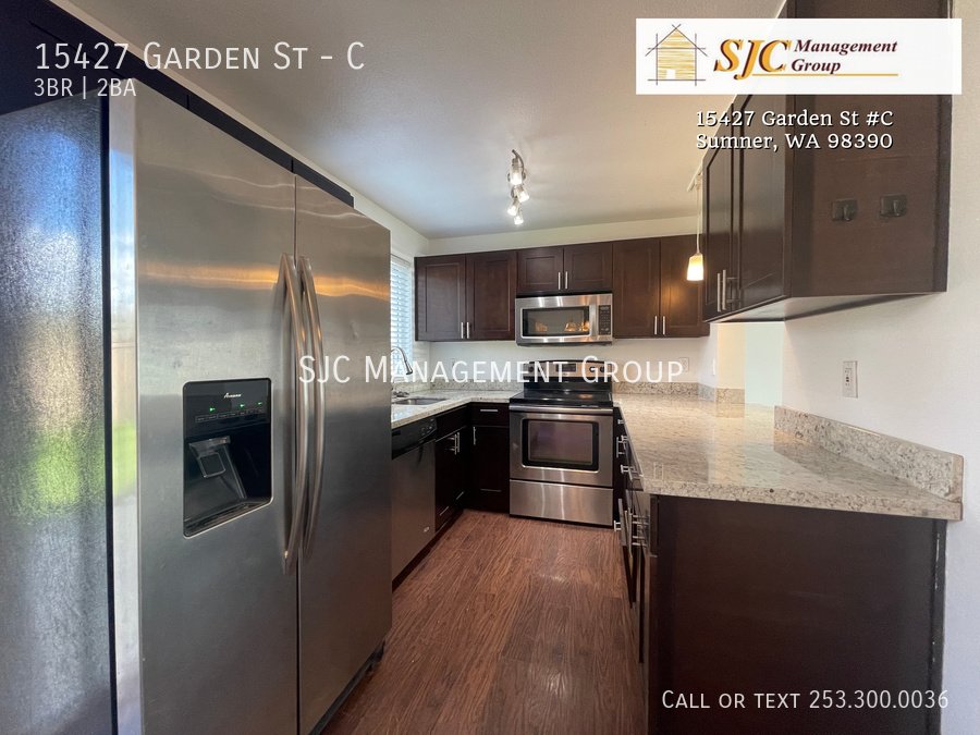 Three bedroom townhome for rent in Sumner property image