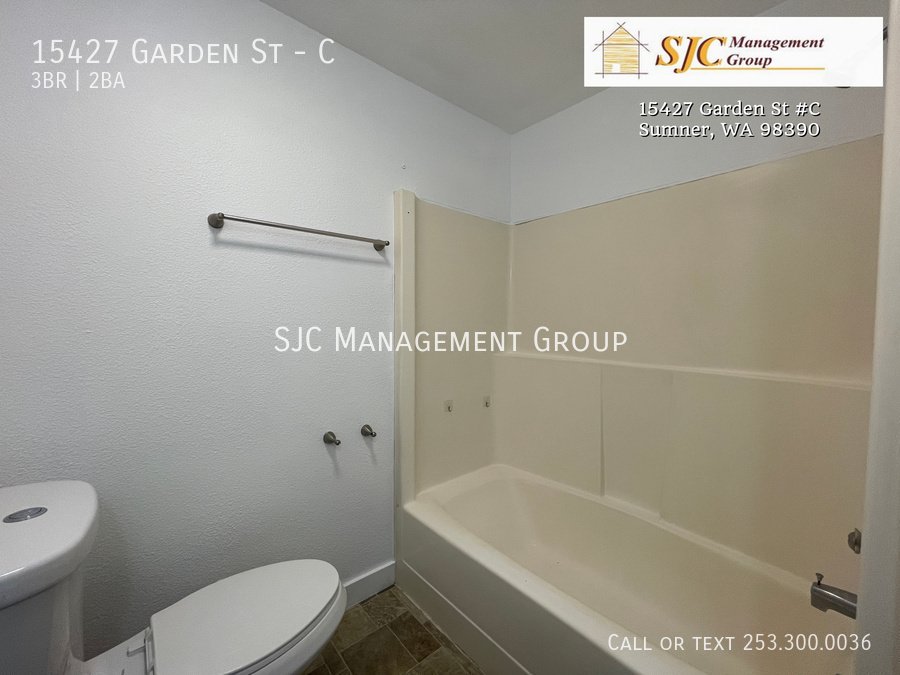 Three bedroom townhome for rent in Sumner property image