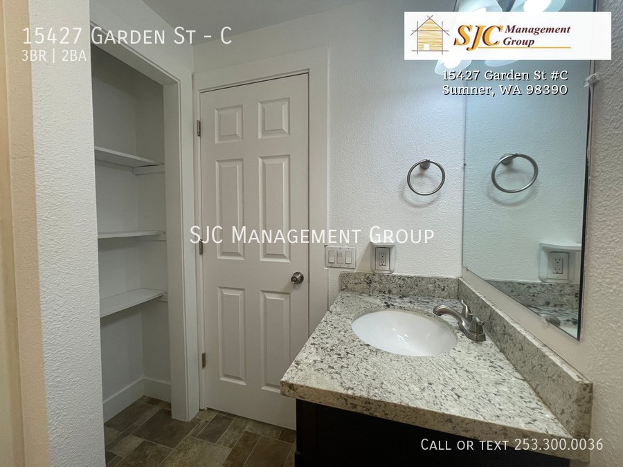 Three bedroom townhome for rent in Sumner property image