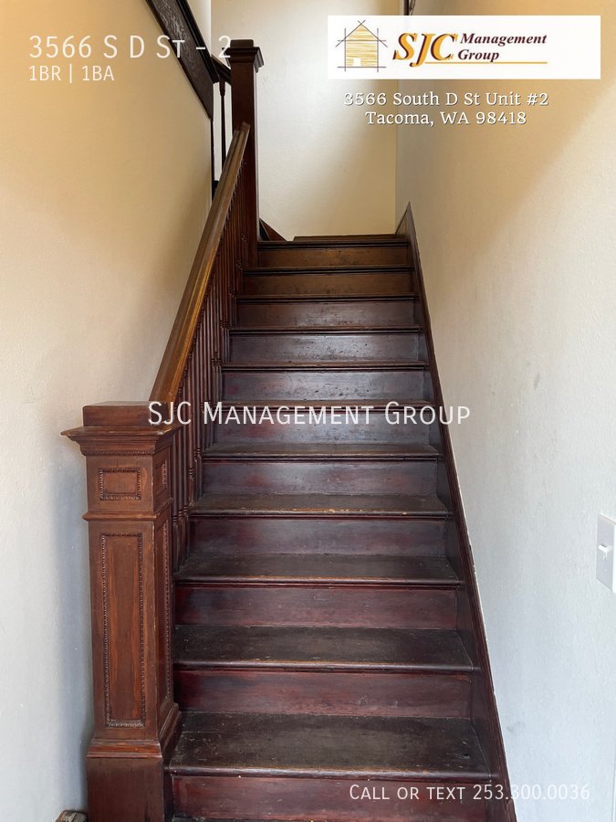 Fully Updated 1 Bed/1 Bath - Historic Tacoma Triplex property image