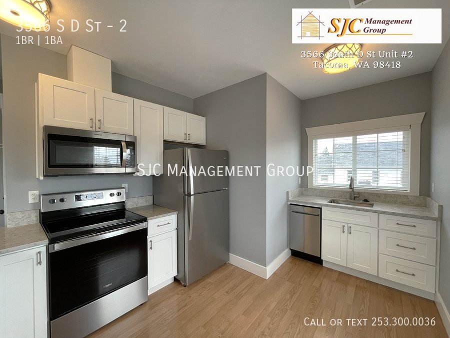 Fully Updated 1 Bed/1 Bath - Historic Tacoma Triplex property image