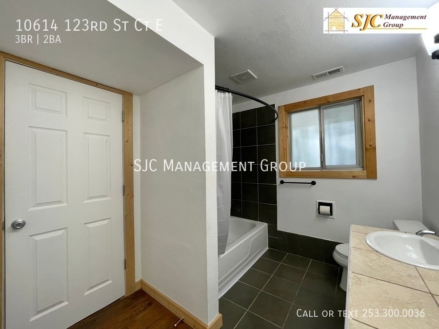 Three Bedroom 1.5 Bath Home for Rent South Hill Puyallup property image