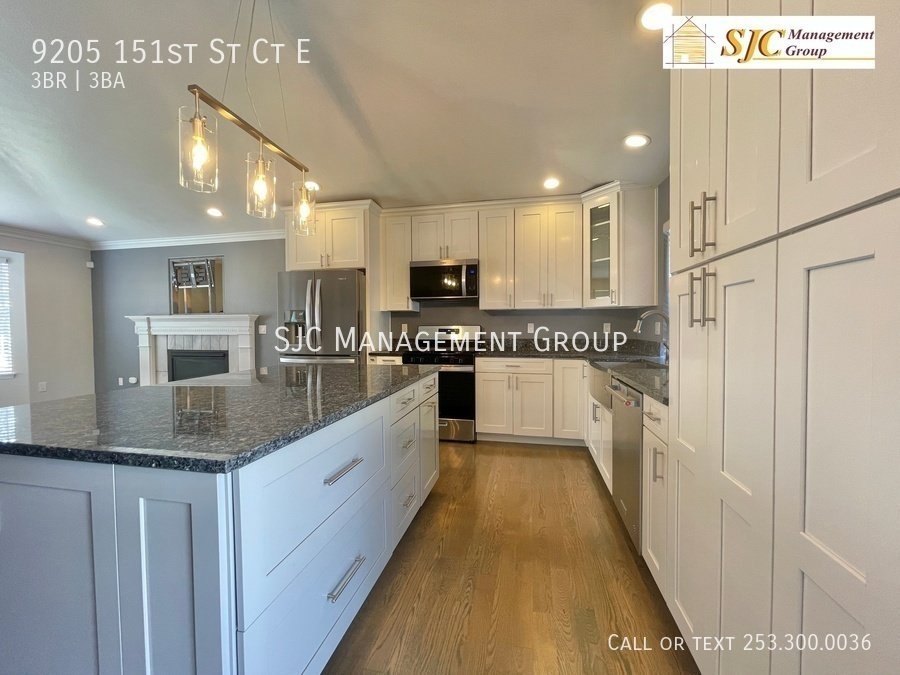 Three bedroom three bath home for rent in South Hill Puyallup property image