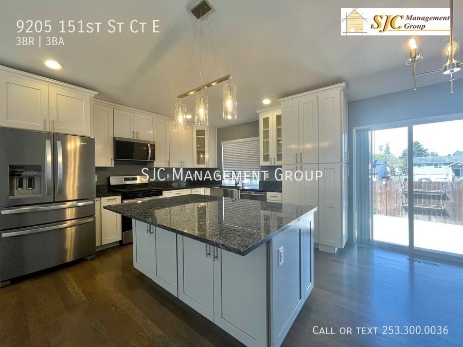 Three bedroom three bath home for rent in South Hill Puyallup property image