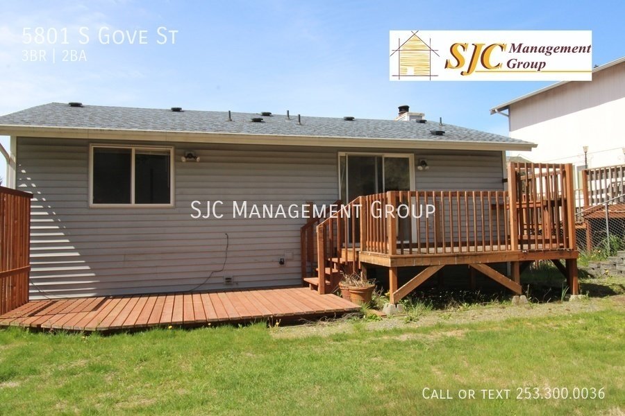 Three bedroom + bonus room, 2 bath home for rent is Tacoma property image