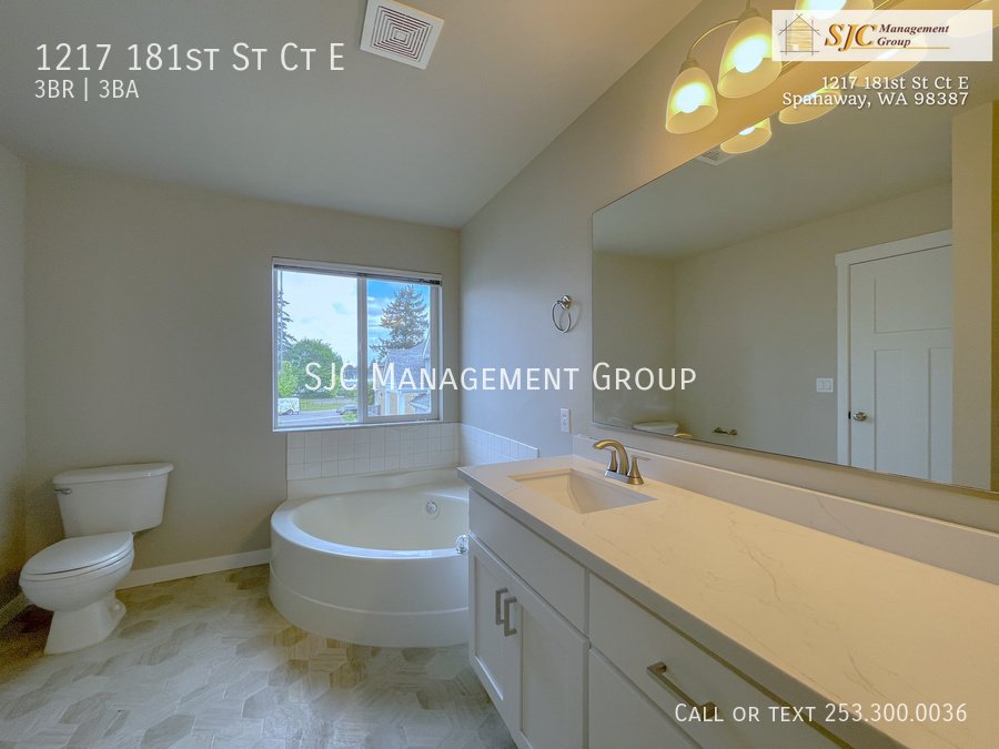 Updated 3 Bedroom, 2.5 Bath Home in Spanaway property image