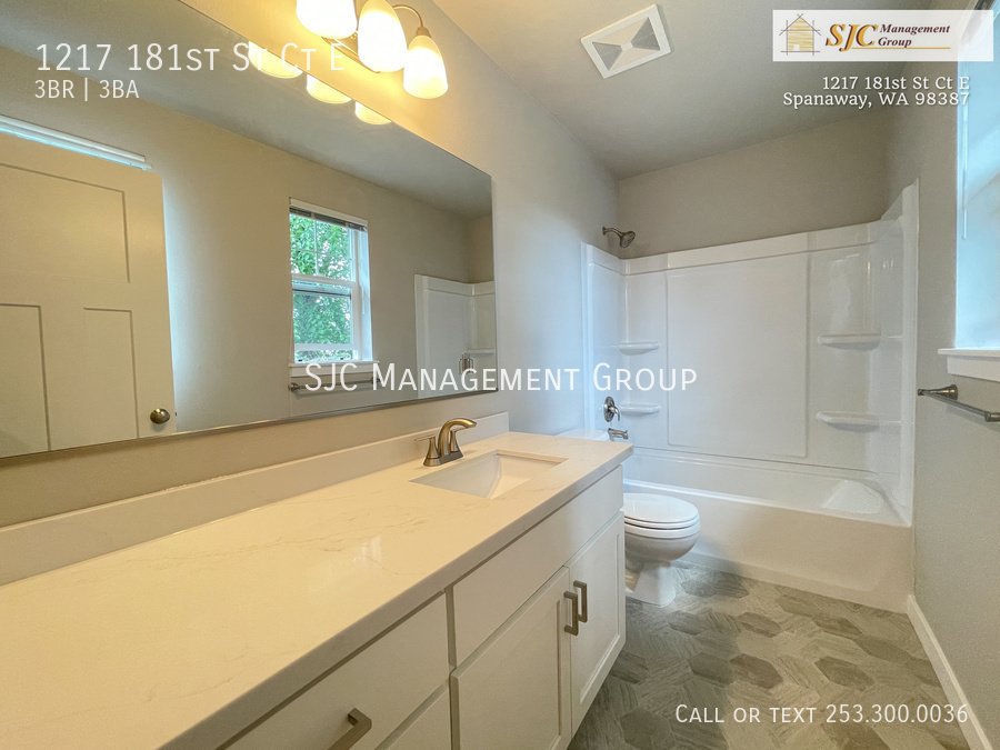 Updated 3 Bedroom, 2.5 Bath Home in Spanaway property image