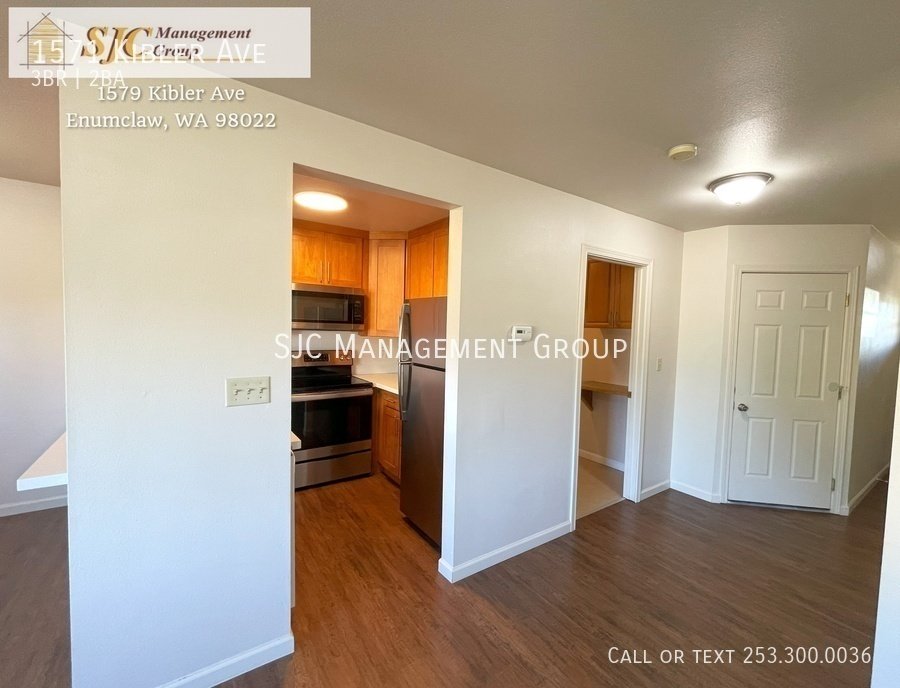 Three Bedroom/Two Bath Updated Townhome for Rent property image