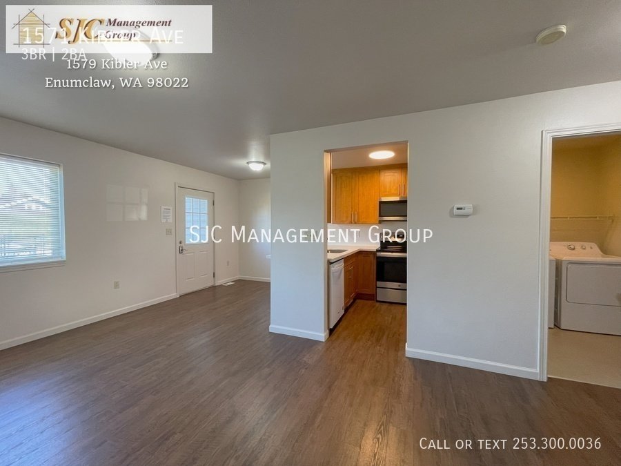 Three Bedroom/Two Bath Updated Townhome for Rent property image
