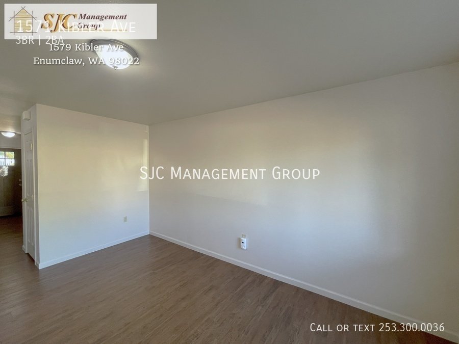Three Bedroom/Two Bath Updated Townhome for Rent property image
