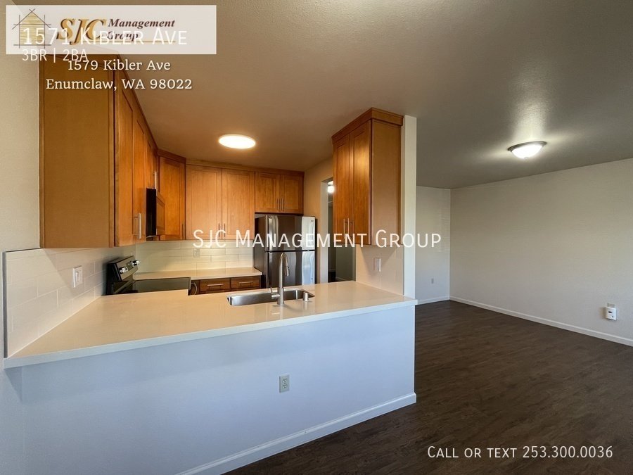 Three Bedroom/Two Bath Updated Townhome for Rent property image