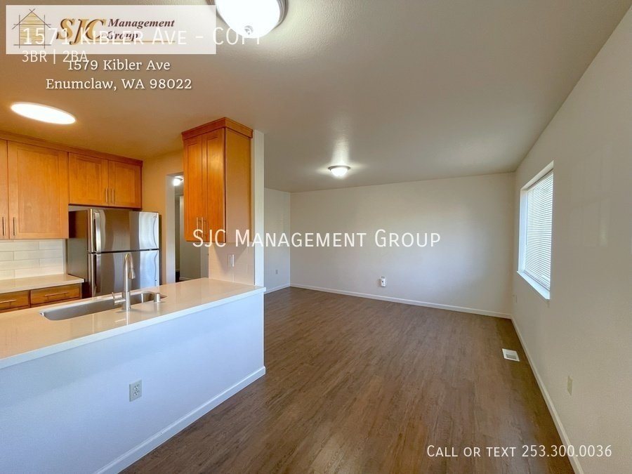 Three Bedroom/Two Bath Updated Townhome for Rent property image