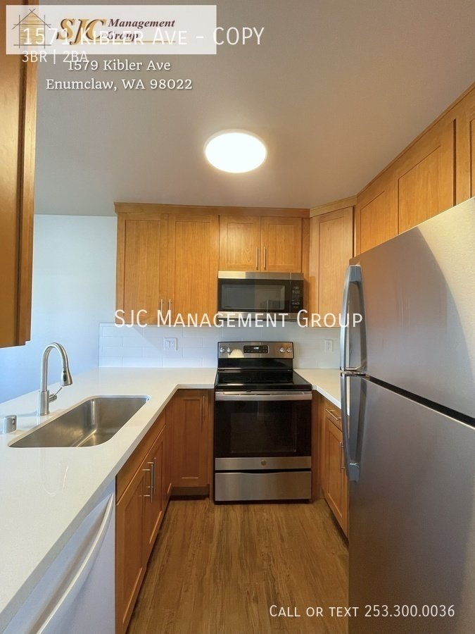 Three Bedroom/Two Bath Updated Townhome for Rent property image