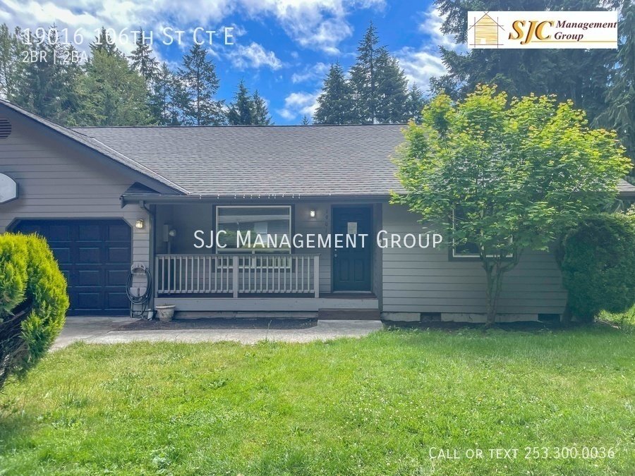 One story duplex for rent in Bonney Lake property image
