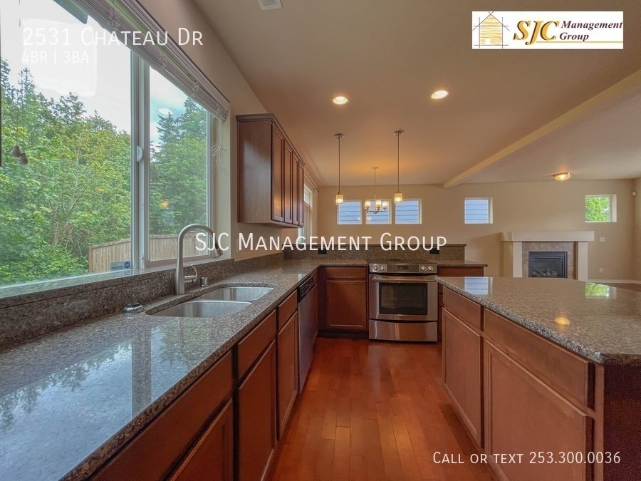 Four bedroom home for rent in Puyallup property image