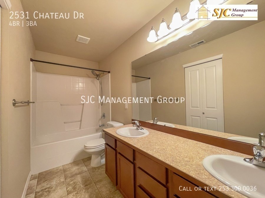 Four bedroom home for rent in Puyallup property image