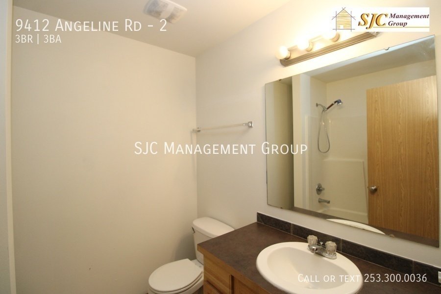 Townhome for rent in Bonney Lake property image