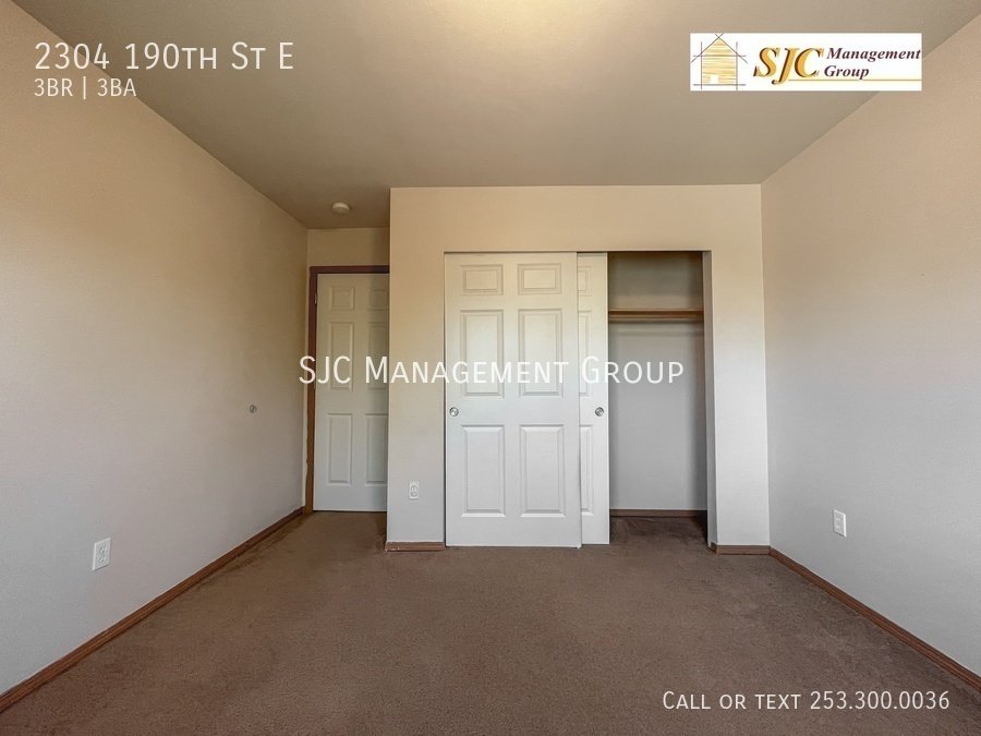 Three bedroom (+bonus room) 2.5 bath South Tacoma property image