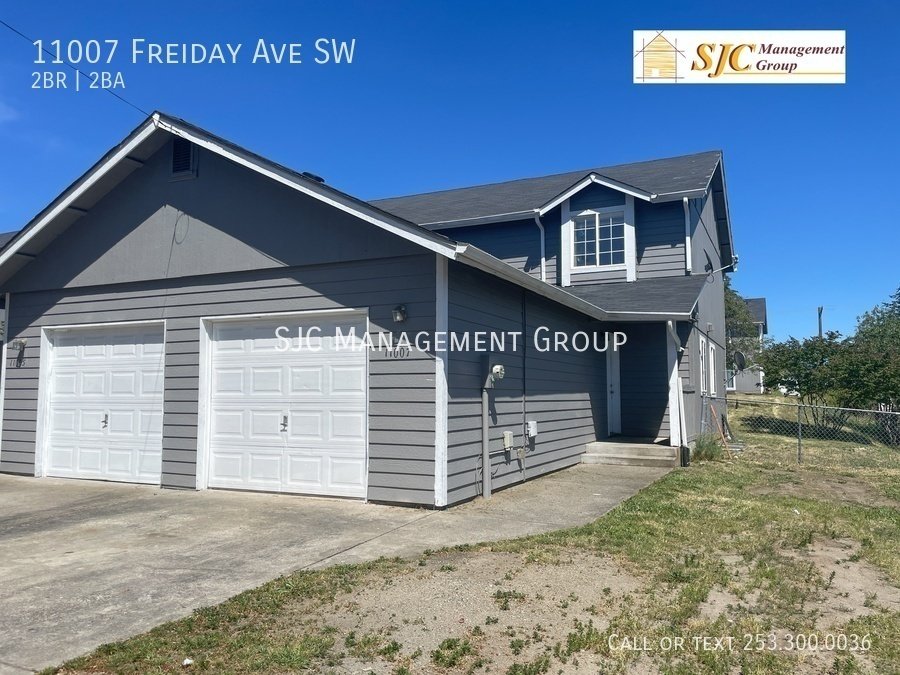 Two bedroom 1.5 bath townhome for rent Lakewood property image
