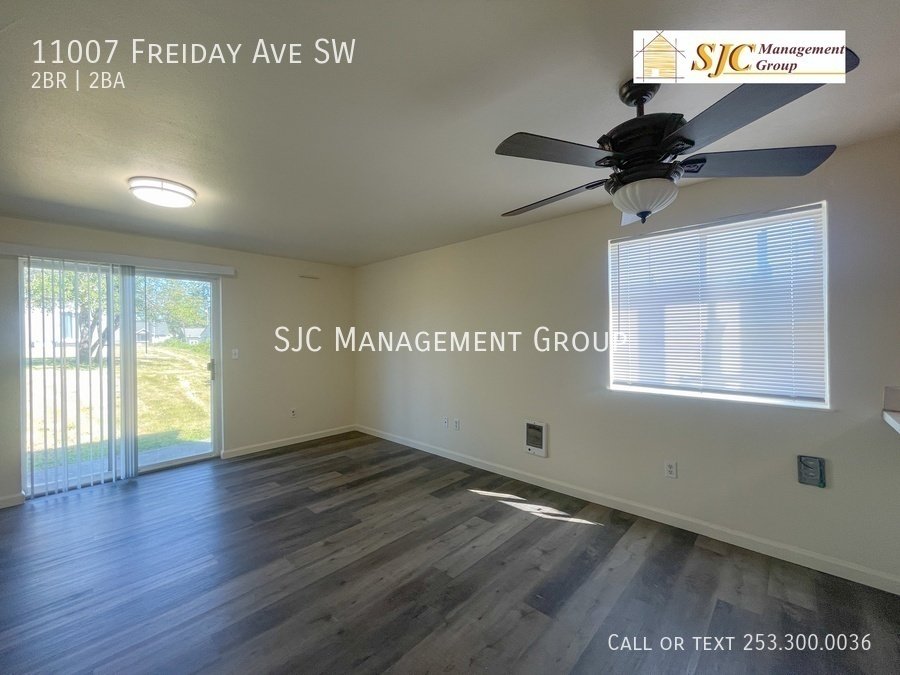 Two bedroom 1.5 bath townhome for rent Lakewood property image