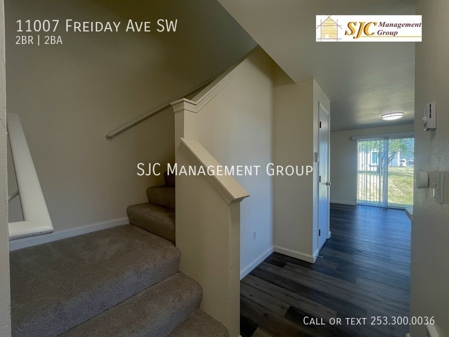 Two bedroom 1.5 bath townhome for rent Lakewood property image