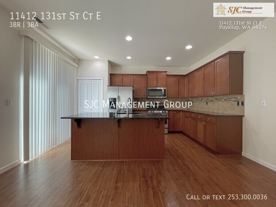 Beautiful South Hill Home-3+Bedroom + den property image