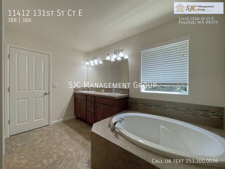 Beautiful South Hill Home-3+Bedroom + den property image