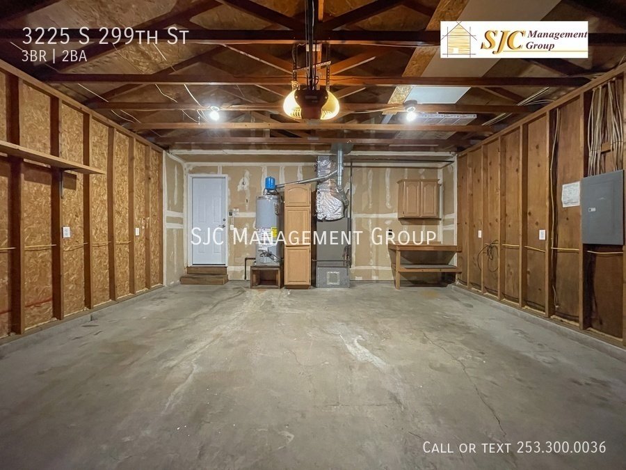 Three bedroom 2 bath home for rent West hill Auburn property image