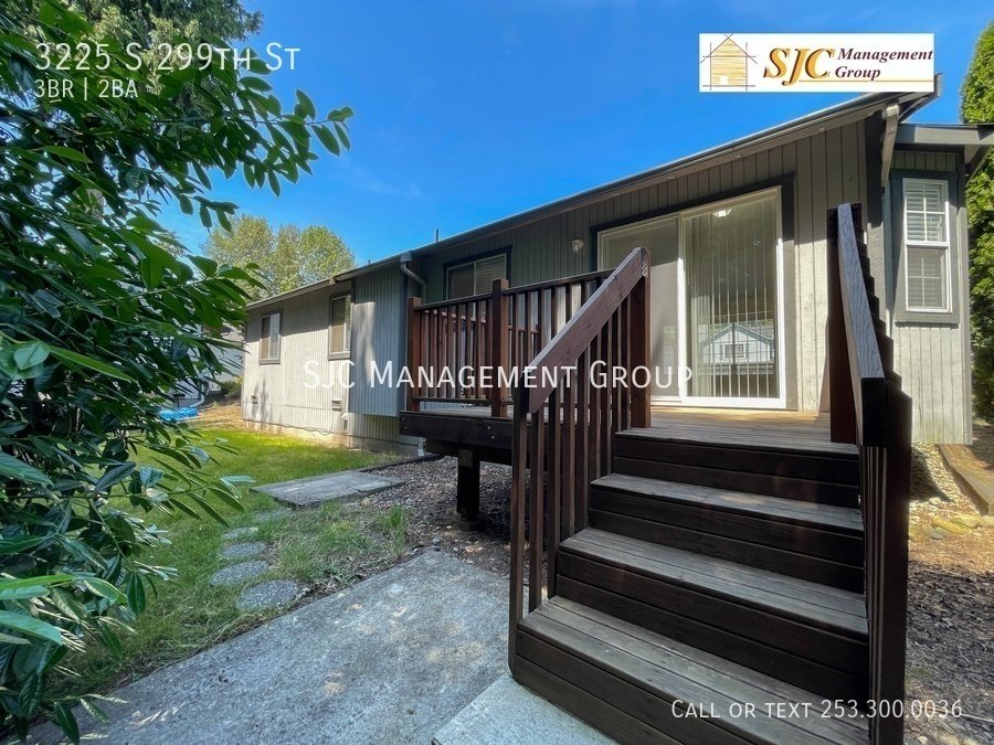 Three bedroom 2 bath home for rent West hill Auburn property image