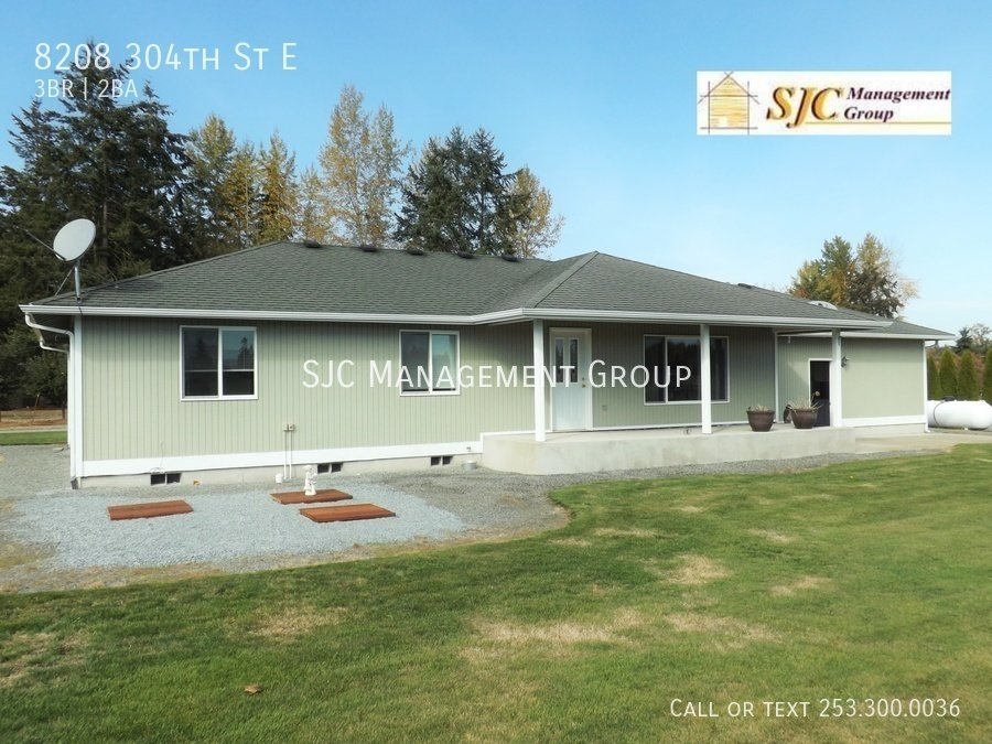 Country living, wide open spaces and a view of Mt Rainier to die for! property image