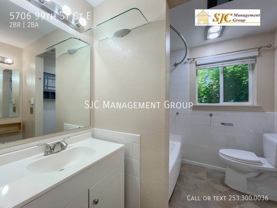 Two bedroom 1.5 bath Condo for rent in Puyallup property image