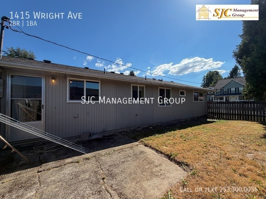 Two bedroom one bath duplex in Sumner property image