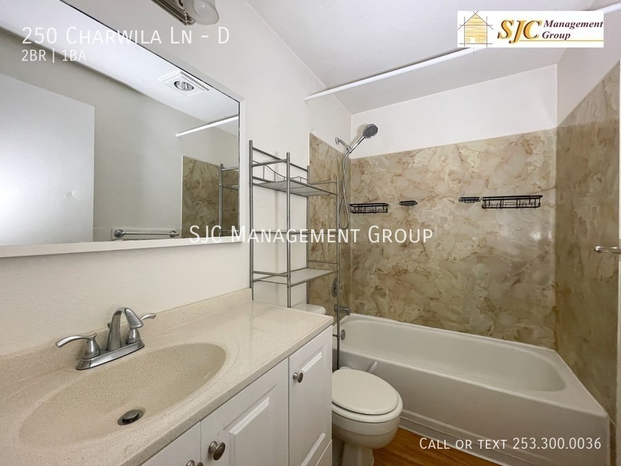 Two bedroom unit in Enumclaw property image