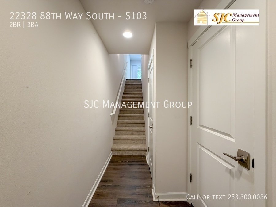 Two bed 2.5 bath townhome for rent in Kent property image