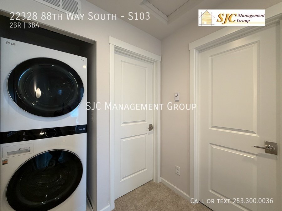 Two bed 2.5 bath townhome for rent in Kent property image
