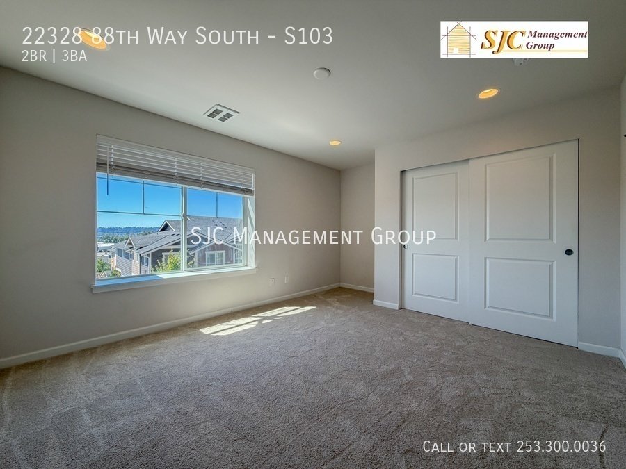 Two bed 2.5 bath townhome for rent in Kent property image