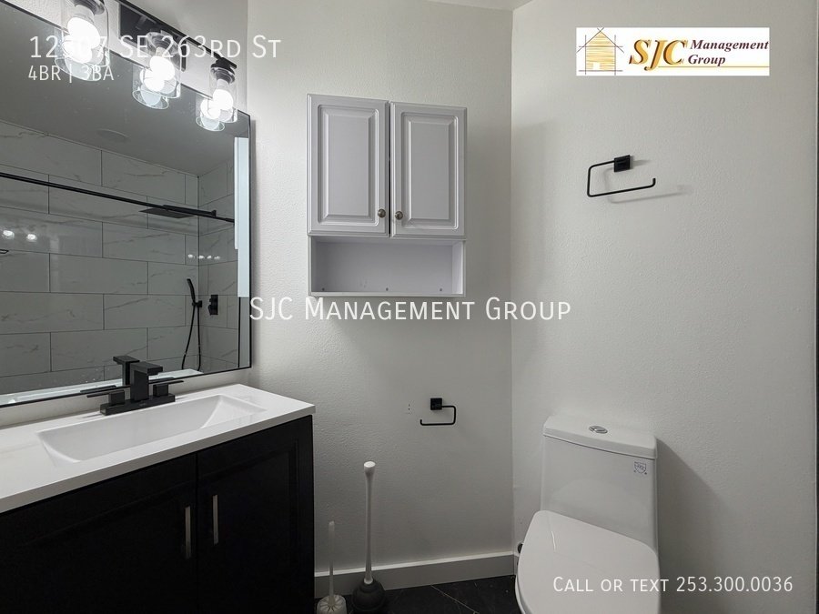 Four Bedroom 2.5 bath home for rent in Kent property image