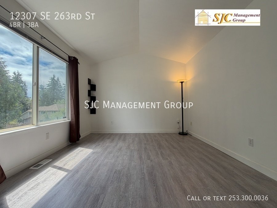 Four Bedroom 2.5 bath home for rent in Kent property image