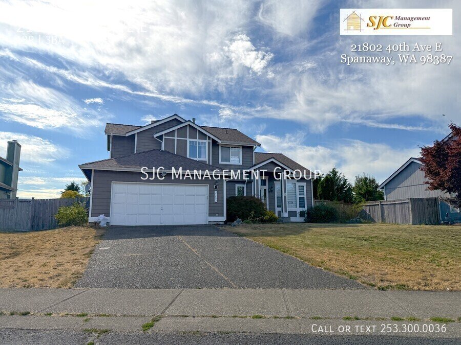 Spacious 4 bedroom Spanaway home, Huge yard property image