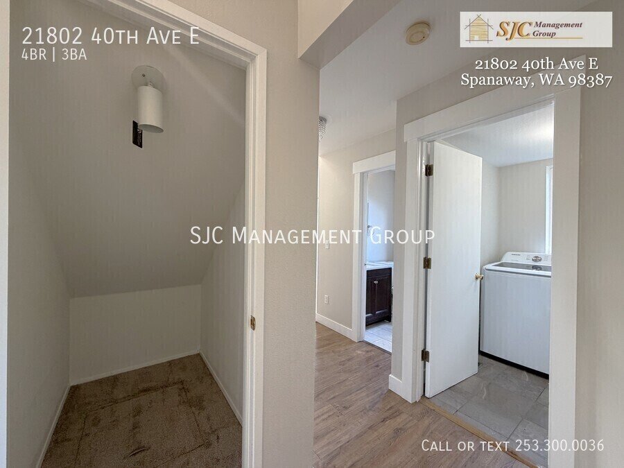 Spacious 4 bedroom Spanaway home, Huge yard property image