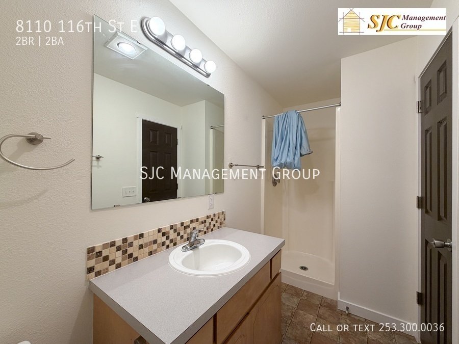 Two bedroom duplex for rent in Puyallup property image