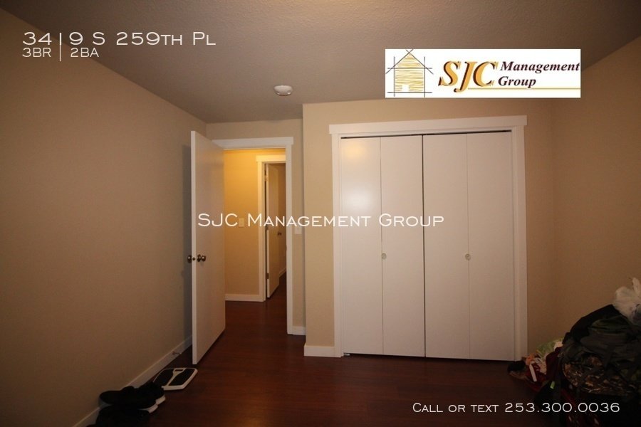 One story home for rent in Kent. property image