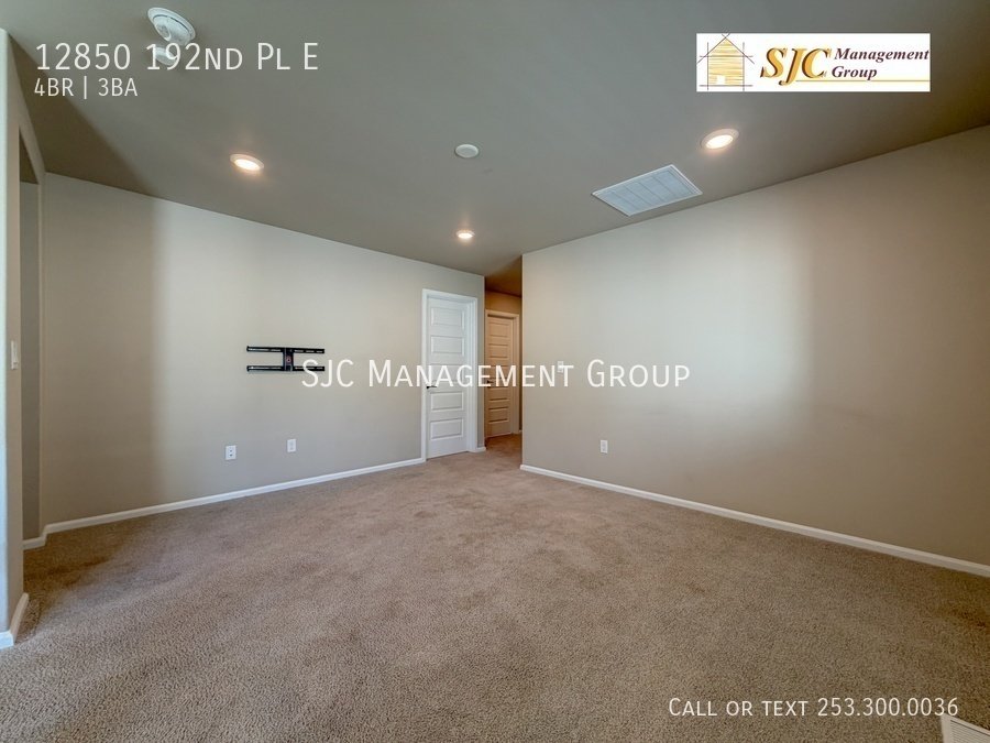 Four Bedroom 2.5 bath home for rent in Tehaleh property image